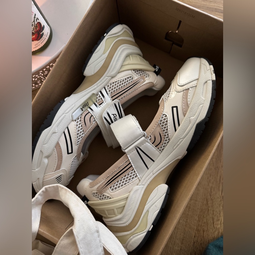 Anthropologie Ash rolls Mary Jane sneakers